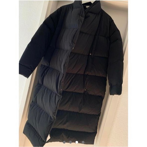 Toteme Bondy Cross-over Puffer Coat - Picture 2 of 4